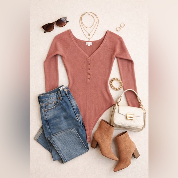 Dusty Rose Ribbed Long Sleeve Bodysuit – Button Front, Fitted, Size Large - Picture 4 of 4